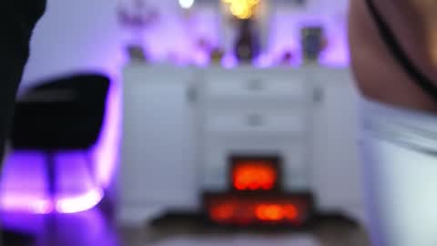 Aelia online show from 10-26-25, 05:13