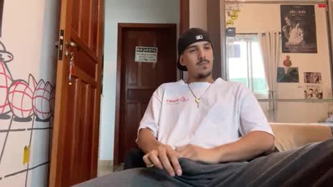 Luci online show from 09-25-25, 08:45