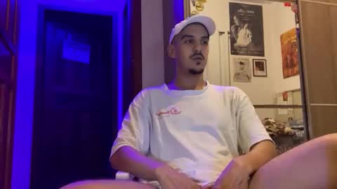 Luci online show from 12-02-25, 01:55