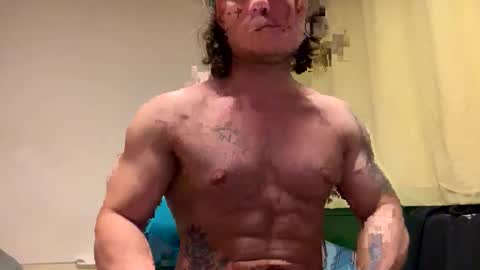 Snapshot of aesthetics99 chatting on 10-11-25, 07:12 aesthetics99 online show from 10-11-25, 07:12