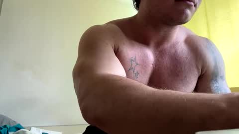Snapshot of aesthetics99 chatting on 04-20-26, 11:35 aesthetics99 online show from 04-20-26, 11:35