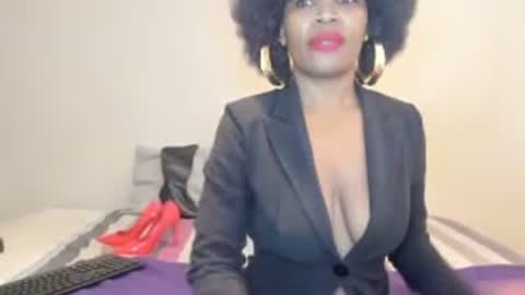 AfricanSquirtQueen online show from 06-17-26, 07:11