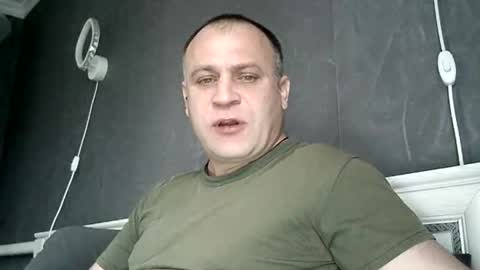 Sasha online show from 12-17-25, 07:14