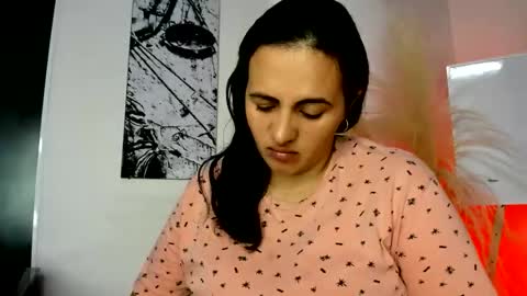 Snapshot of africa_holmes chatting on 06-09-26, 02:45 Africa online show from 06-09-26, 02:45