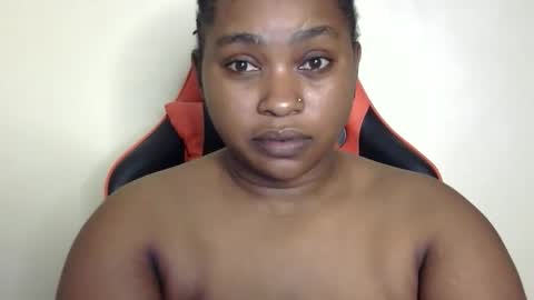 Snapshot of african001 chatting on 11-10-25, 05:34 stella online show from 11-10-25, 05:34