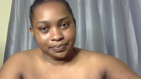 Snapshot of african001 chatting on 11-28-25, 11:40 stella online show from 11-28-25, 11:40