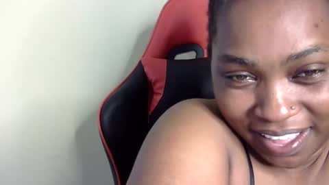 Snapshot of african001 chatting on 11-30-25, 04:16 stella online show from 11-30-25, 04:16