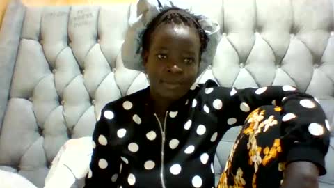 Snapshot of africanbeby1 chatting on 09-19-25, 04:36 DIANA AKOTH OGUTU online show from 09-19-25, 04:36