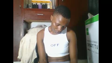 PHOEBE online show from 04-18-26, 11:25