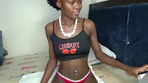 Snapshot of africas_booty842808 chatting on 09-23-25, 06:33 Mia online show from 09-23-25, 06:33