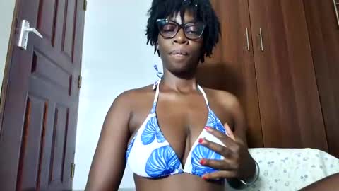 Leah online show from 04-24-26, 12:46