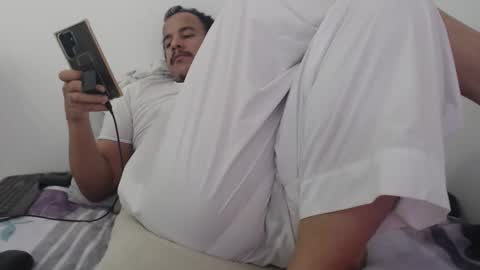 Snapshot of afroboy334698 chatting on 11-25-25, 03:39 afroboy334698 online show from 11-25-25, 03:39