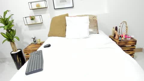 Snapshot of afrodita_martinez chatting on 12-05-24, 06:00 Afrodita online show from 12-05-24, 06:00