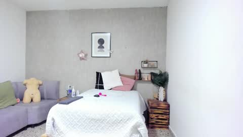 Snapshot of afrodita_martinez chatting on 10-14-25, 10:21 Afrodita online show from 10-14-25, 10:21