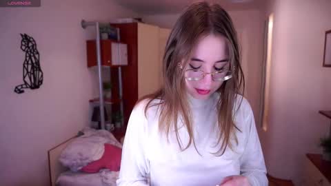 Kind sensual Emma fav pattern 2266 online show from 02-26-26, 04:11