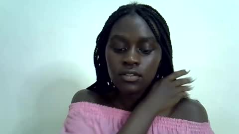 Snapshot of afronubians chatting on 02-25-25, 08:58 afronubians online show from 02-25-25, 08:58