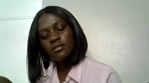 Snapshot of afronubians chatting on 09-19-25, 06:48 afronubians online show from 09-19-25, 06:48