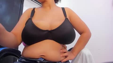 Snapshot of agata18_ chatting on 06-09-26, 07:36 A G A T A online show from 06-09-26, 07:36
