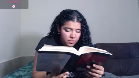 Agatha online show from 04-25-26, 02:14