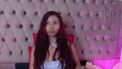 Agata grubisic  online show from 02-25-25, 11:00