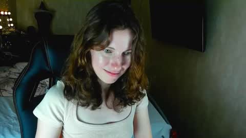 Snapshot of agata_in_wonderland chatting on 10-08-25, 02:36 agata_in_wonderland online show from 10-08-25, 02:36