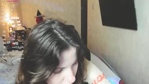 Snapshot of agata_in_wonderland chatting on 10-12-25, 07:02 agata_in_wonderland online show from 10-12-25, 07:02