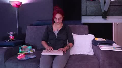 Agata Collinss online show from 09-16-25, 04:35