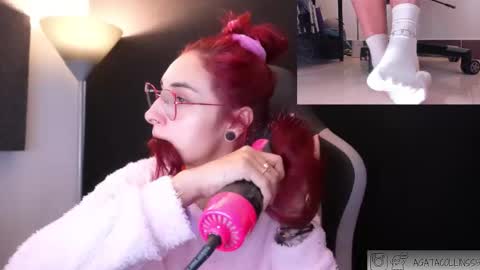 Agata Collinss online show from 02-13-26, 04:03