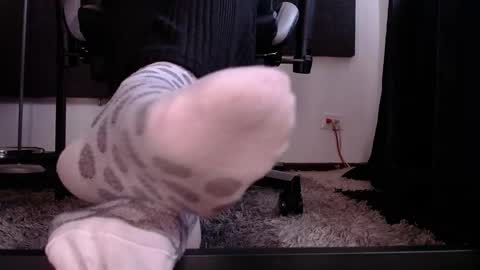 Agata Collinss online show from 04-19-26, 09:28