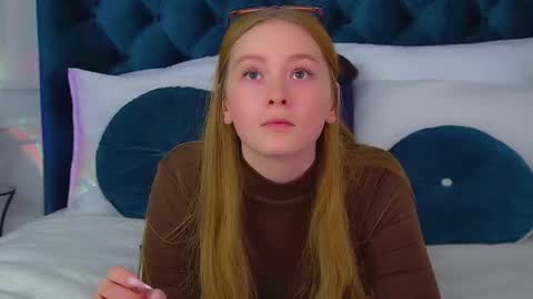 AgataFoxley online show from 11-29-25, 08:28