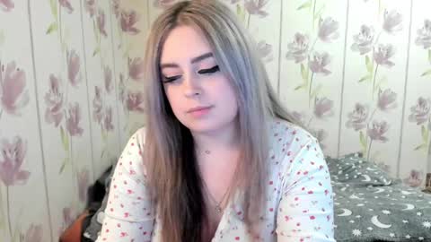 Snapshot of agatasweeti chatting on 05-18-26, 09:20 Agata online show from 05-18-26, 09:20