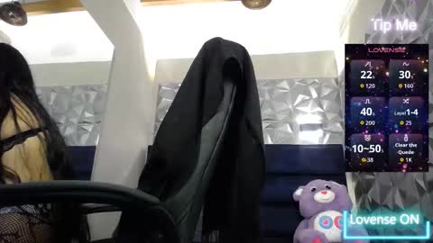 Agatha online show from 12-04-25, 12:03