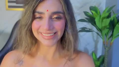 AGATHA online show from 04-25-26, 12:30