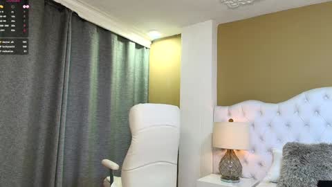 Snapshot of agatha_lenon chatting on 02-06-25, 10:43 Agatha online show from 02-06-25, 10:43