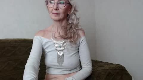 Agatha online show from 02-24-25, 07:30