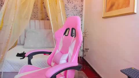 agatha online show from 02-20-25, 10:37