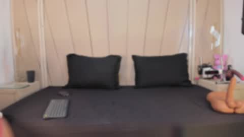 Agatha Steel online show from 04-20-26, 07:37