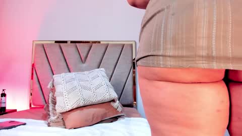 Agathaa white online show from 02-10-25, 02:37