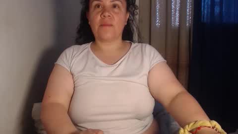 Snapshot of agathaaaa chatting on 05-28-26, 11:07 online show from 05-28-26, 11:07