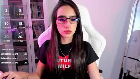 Snapshot of agathablair4 chatting on 06-05-26, 01:39 agathablair4 online show from 06-05-26, 01:39