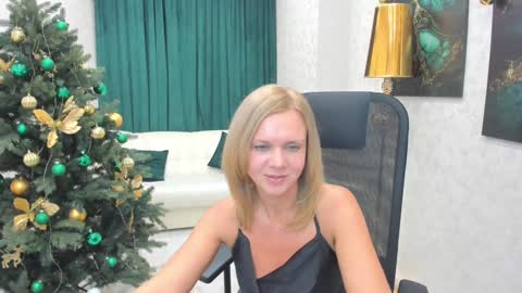 Agatha online show from 12-10-24, 10:37