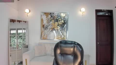 Agatha online show from 04-26-26, 10:18