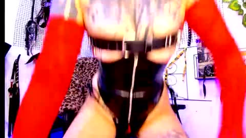 Snapshot of agathamoonn chatting on 02-11-26, 09:09 Agatha Fox online show from 02-11-26, 09:09