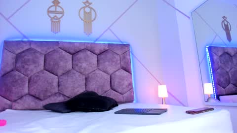 Snapshot of aggy_castel chatting on 01-16-25, 11:06 Aggy online show from 01-16-25, 11:06