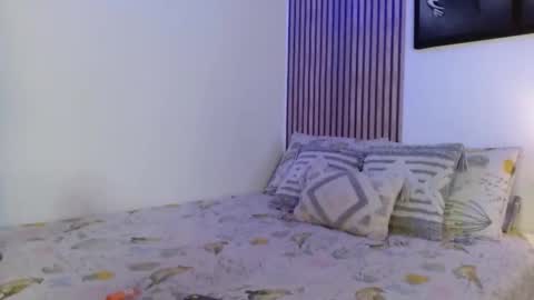 aghata walkerl online show from 03-12-26, 09:26