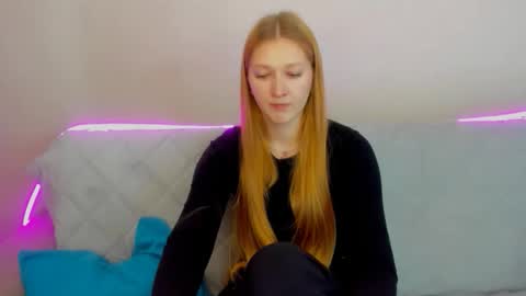 Snapshot of agnesarden chatting on 10-26-25, 06:58 AgnesArden online show from 10-26-25, 06:58