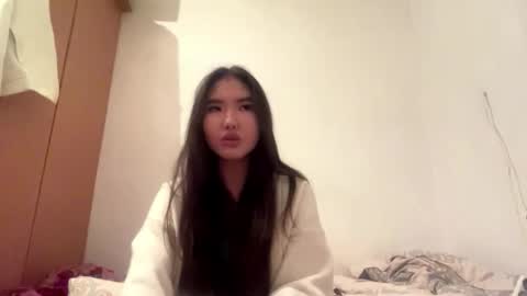 Snapshot of aguedahammargren chatting on 11-03-25, 05:25 Ai online show from 11-03-25, 05:25