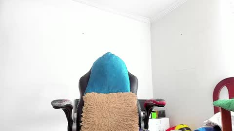 Agustin online show from 04-22-26, 07:26