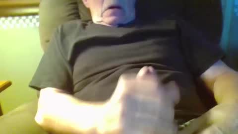 Snapshot of aguynrkfrd chatting on 01-03-25, 10:52 aguynrkfrd online show from 01-03-25, 10:52