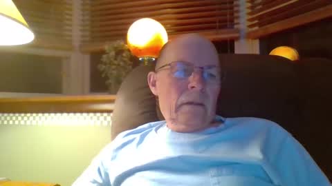 Snapshot of aguynrkfrd chatting on 10-02-25, 09:27 aguynrkfrd online show from 10-02-25, 09:27